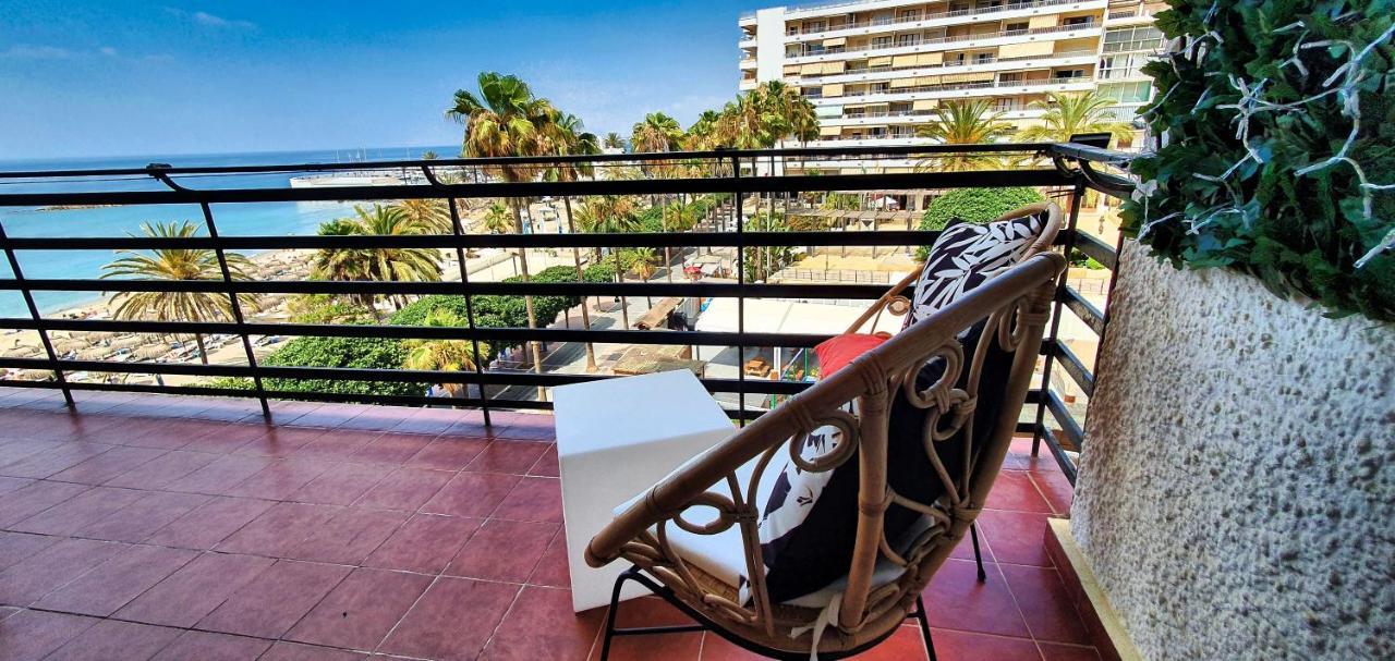 Apartamento Stunning On The Beachfront With Sea Views In Center. Marbella